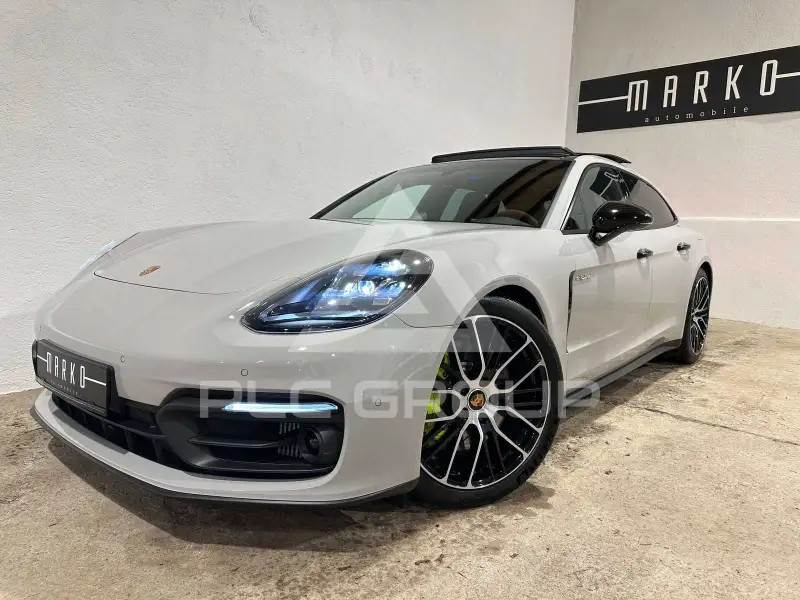 2022 Porsche Panamera