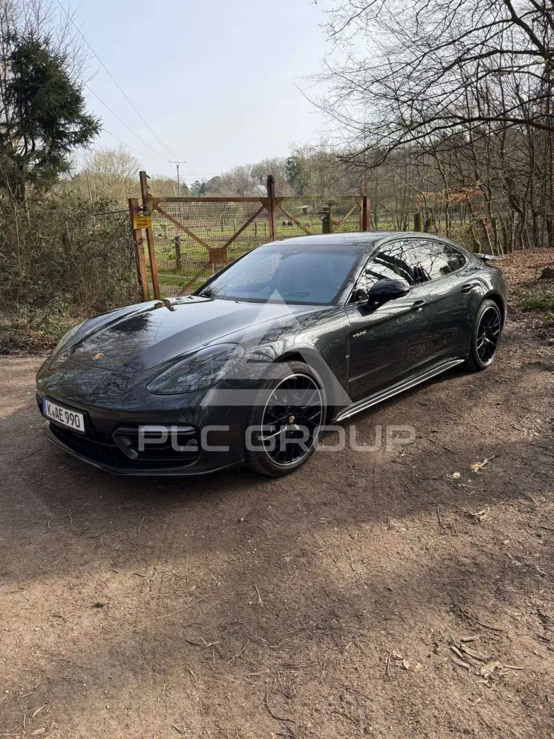 2022 Porsche Panamera