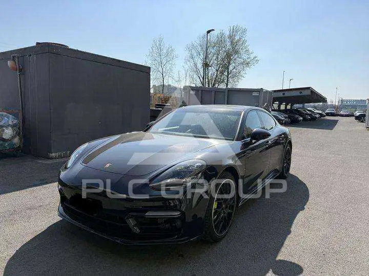 2022 Porsche Panamera