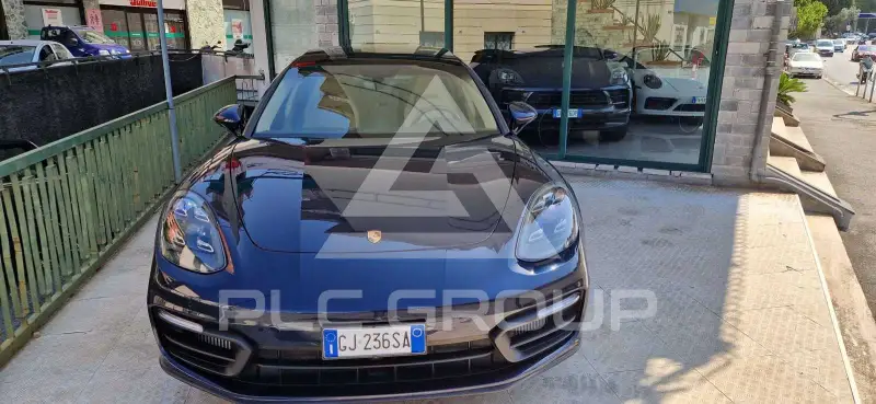 2022 Porsche Panamera