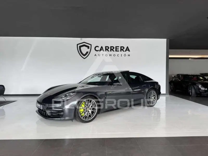 2022 Porsche Panamera