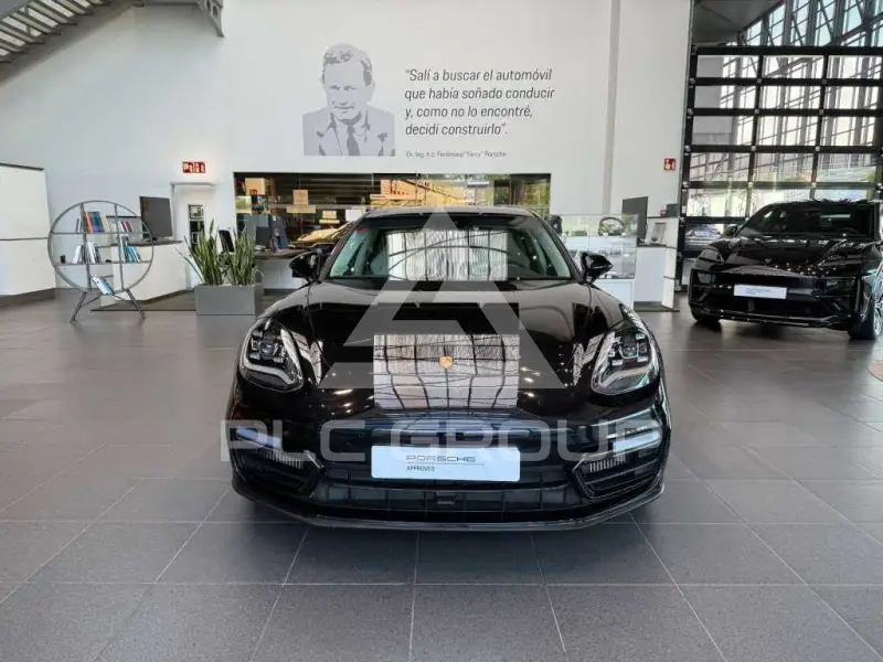 2022 Porsche Panamera