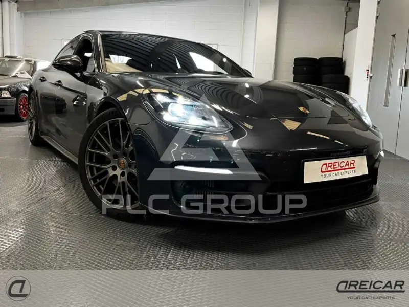 2022 Porsche Panamera