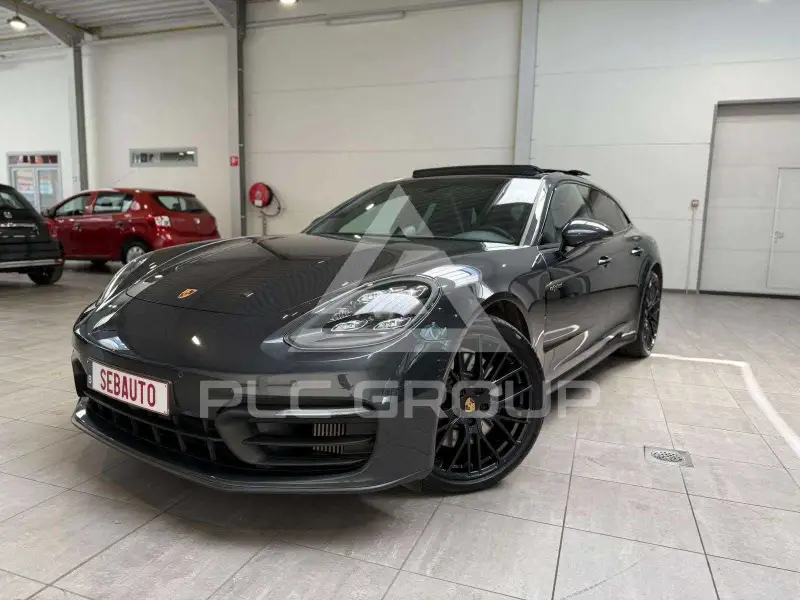 2022 Porsche Panamera