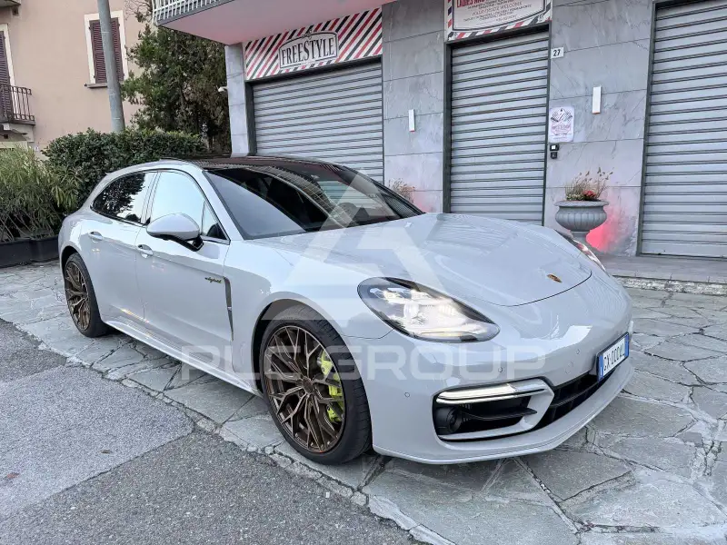 2022 Porsche Panamera