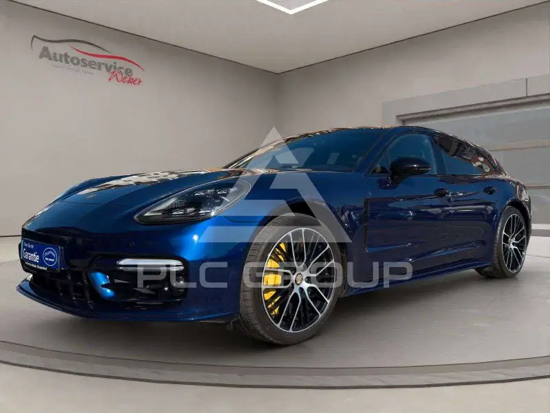 2022 Porsche Panamera