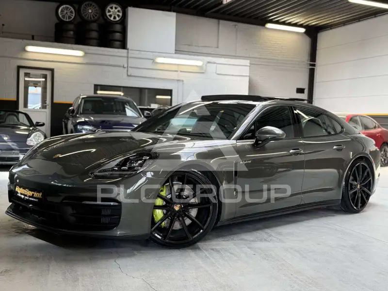 2022 Porsche Panamera