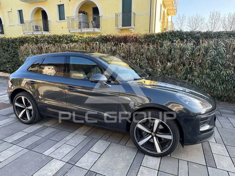 2022 Porsche MACAN