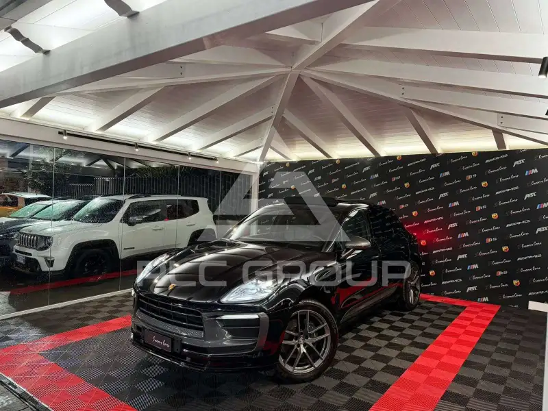 2022 Porsche MACAN