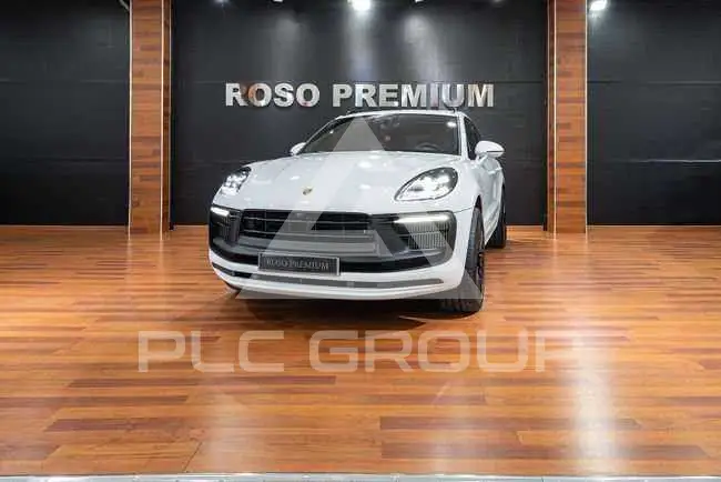 2022 Porsche MACAN