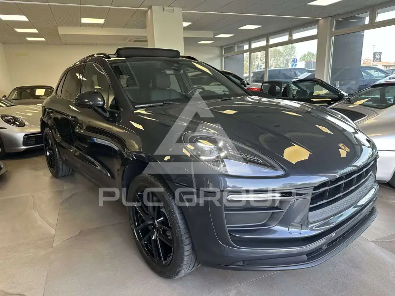 2022 Porsche MACAN