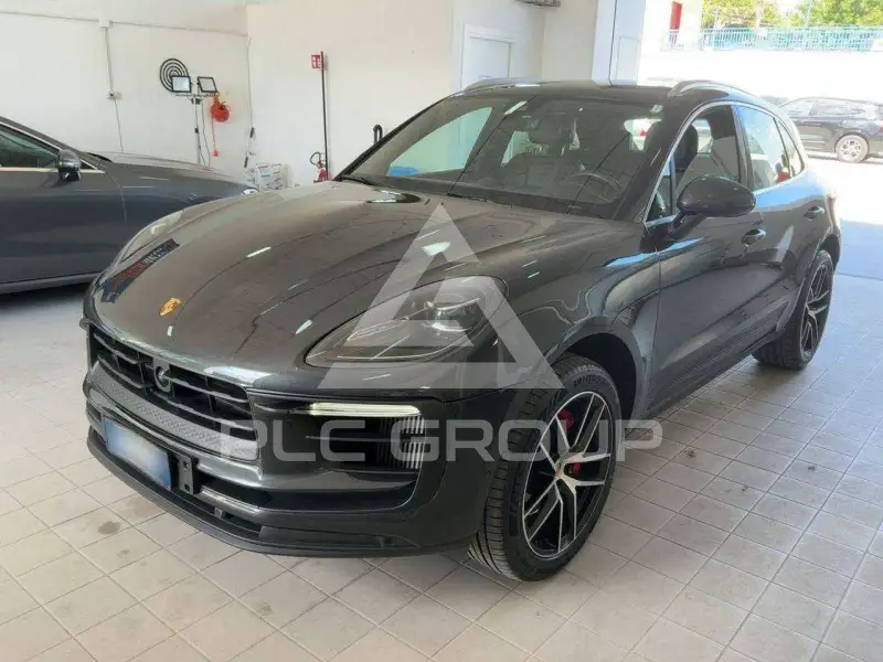 2022 Porsche MACAN