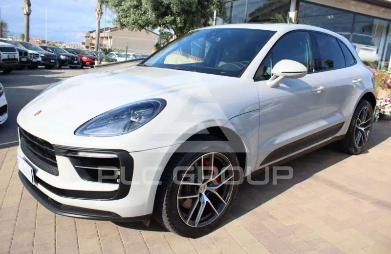 2022 Porsche MACAN