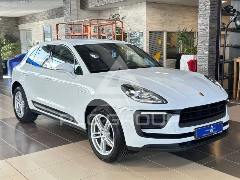 2022 Porsche MACAN