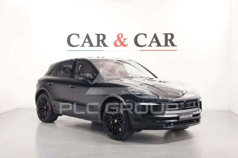 2022 Porsche MACAN