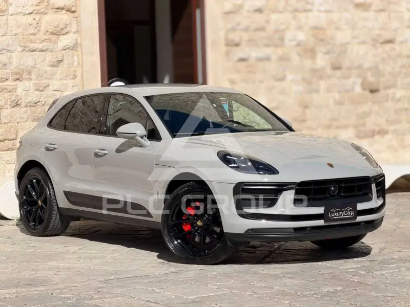 2022 Porsche MACAN