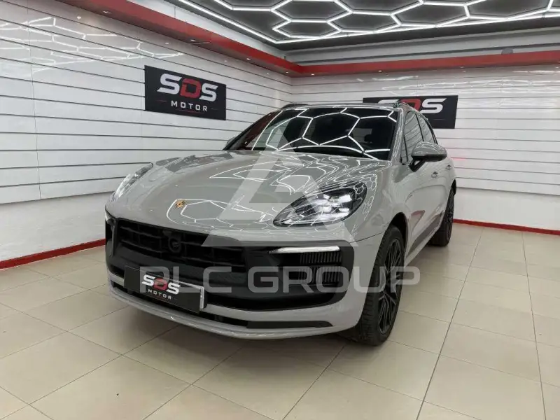2022 Porsche MACAN