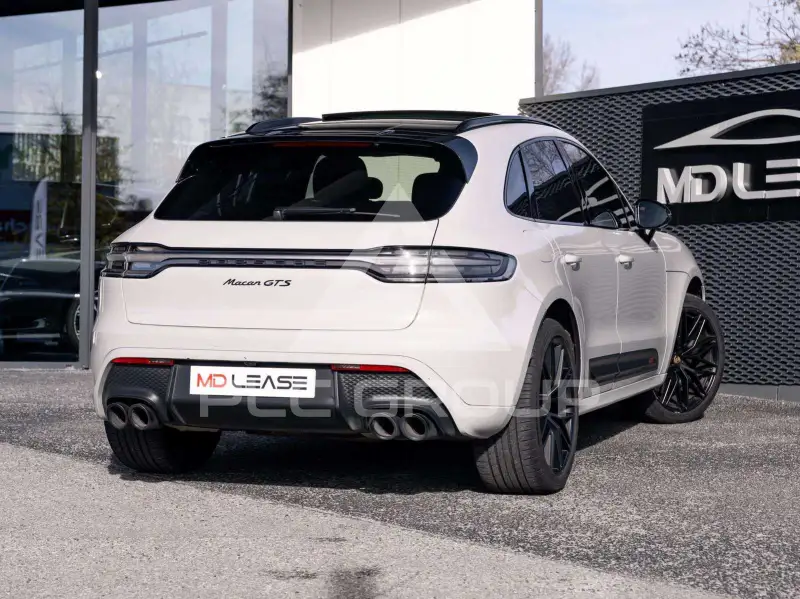 2022 Porsche MACAN