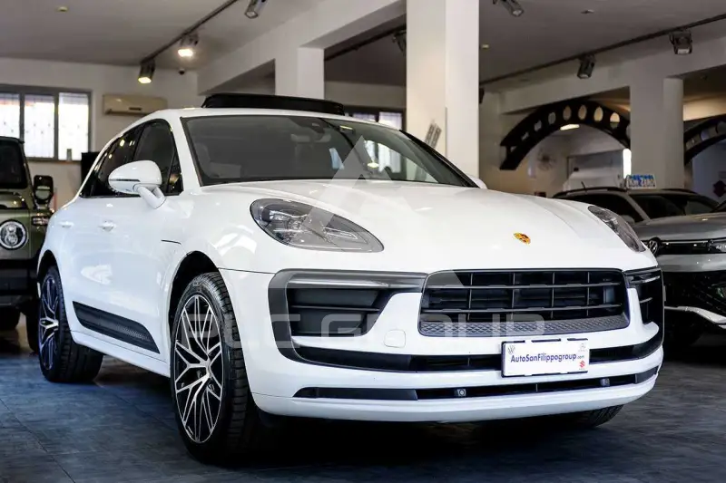 2022 Porsche MACAN