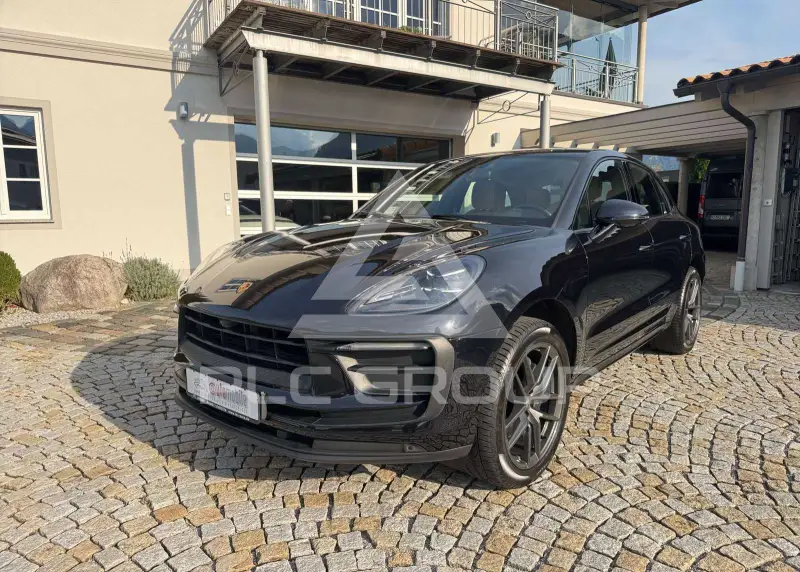 2022 Porsche MACAN