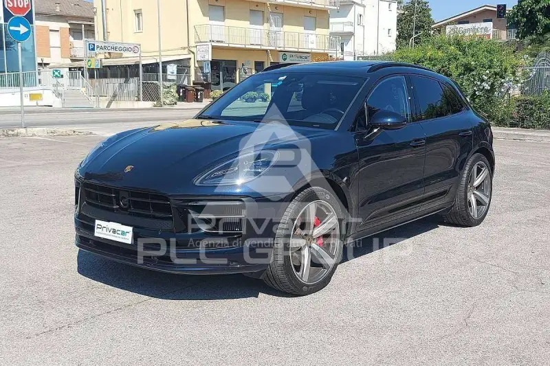 2022 Porsche MACAN