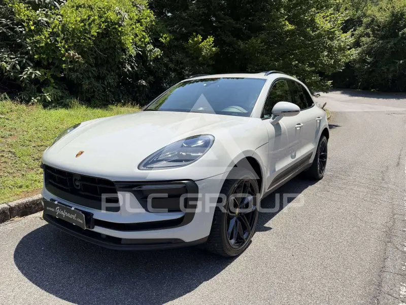 2022 Porsche MACAN