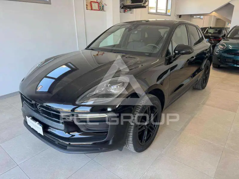 2022 Porsche MACAN