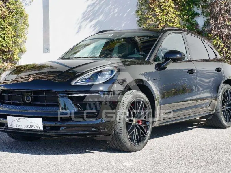 2022 Porsche MACAN
