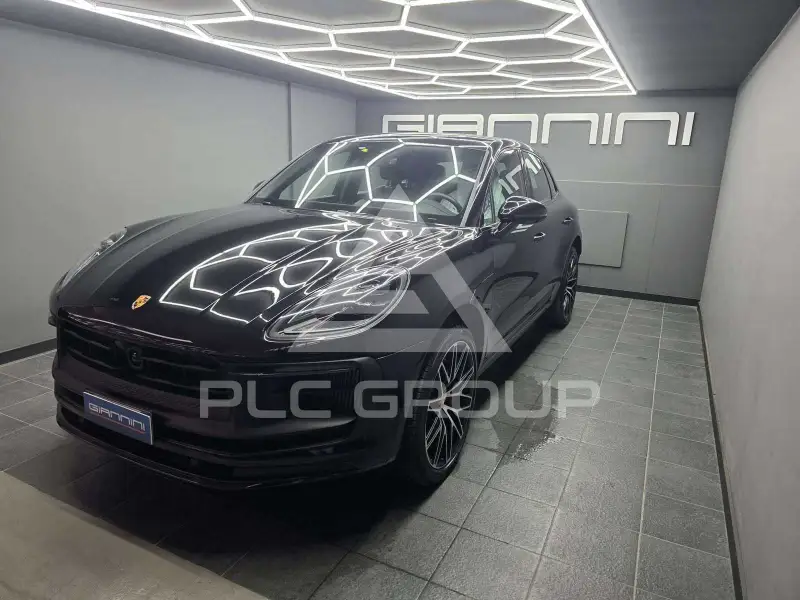 2022 Porsche MACAN