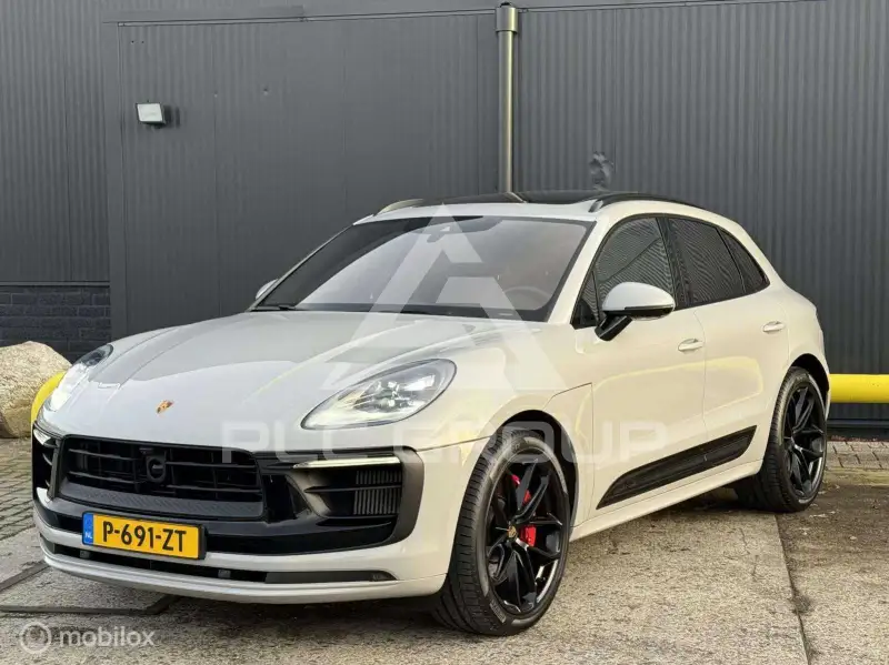 2022 Porsche MACAN