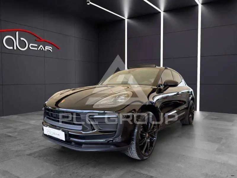 2022 Porsche MACAN