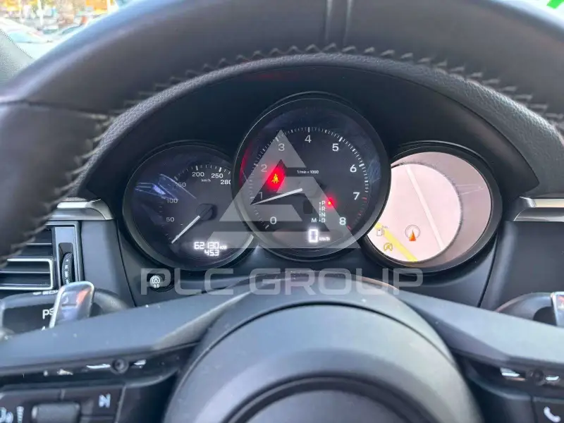 2022 Porsche MACAN