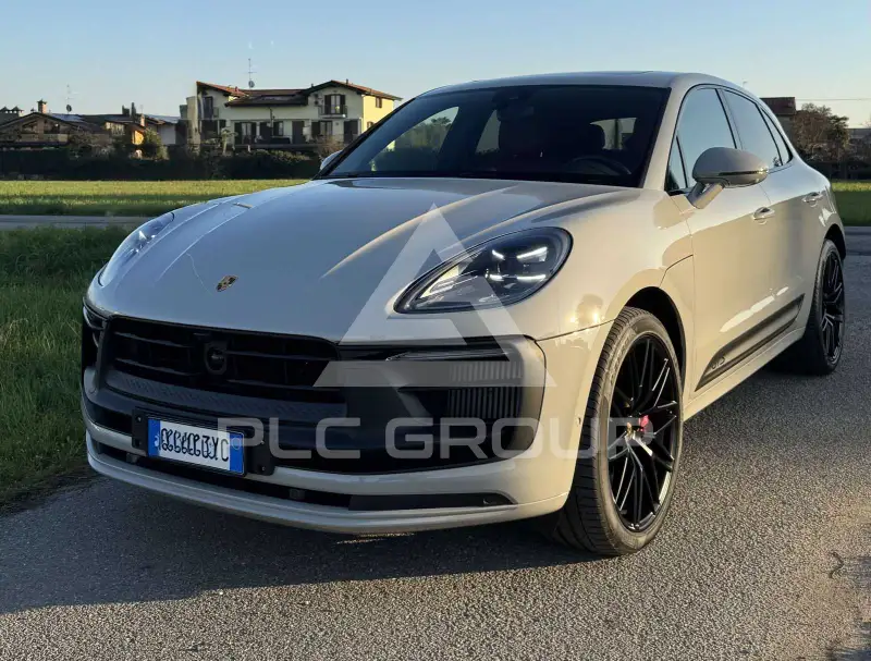 2022 Porsche MACAN