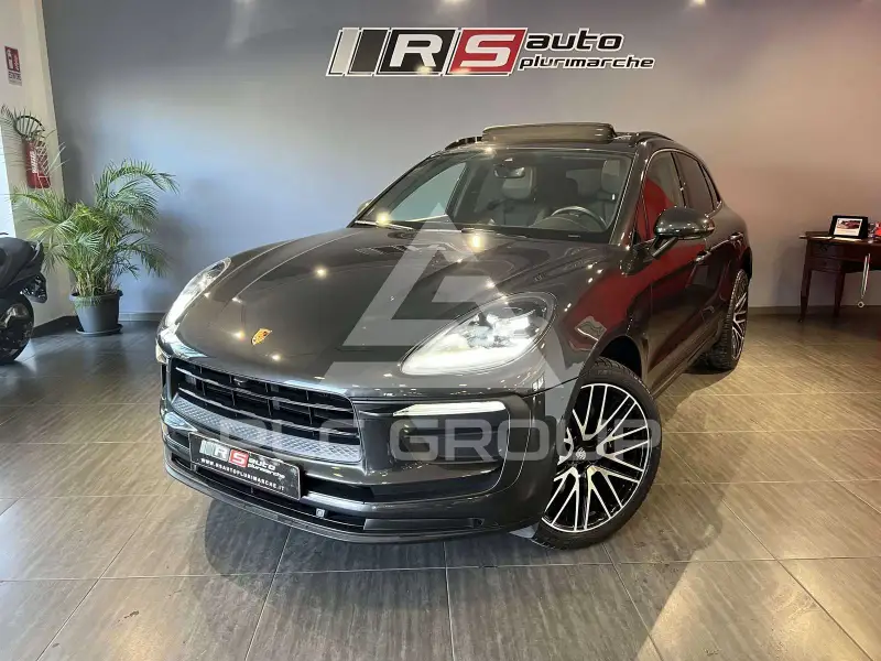 2022 Porsche MACAN