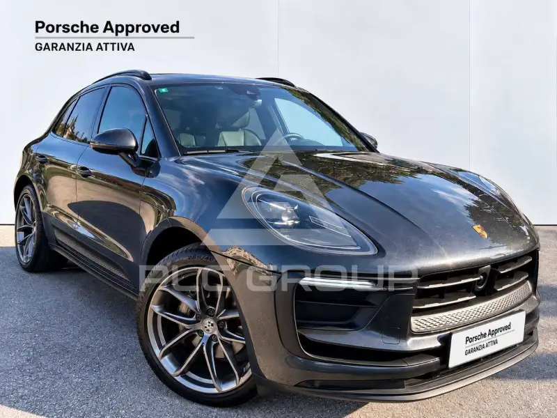 2022 Porsche MACAN