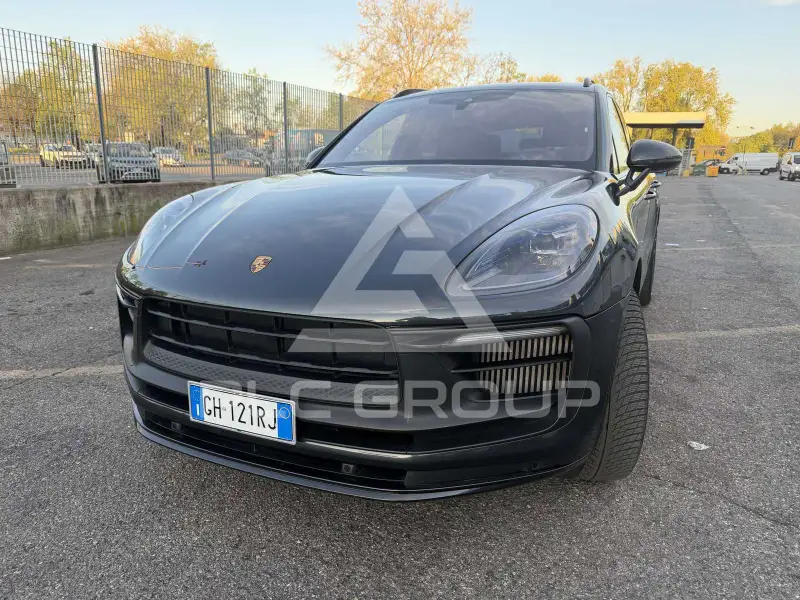 2022 Porsche MACAN