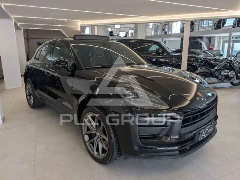 2022 Porsche MACAN