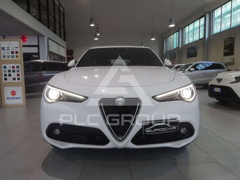 2022 Alfa Romeo Stelvio