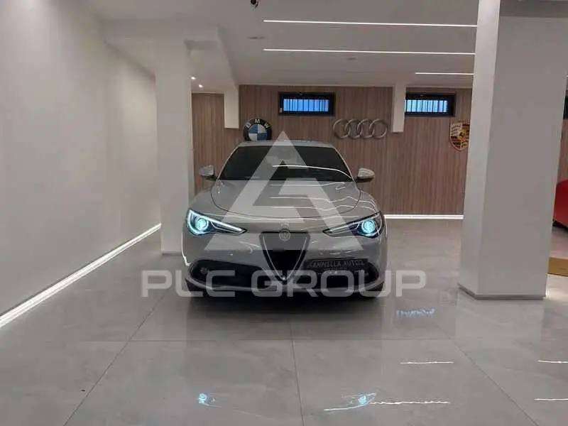 2022 Alfa Romeo Stelvio