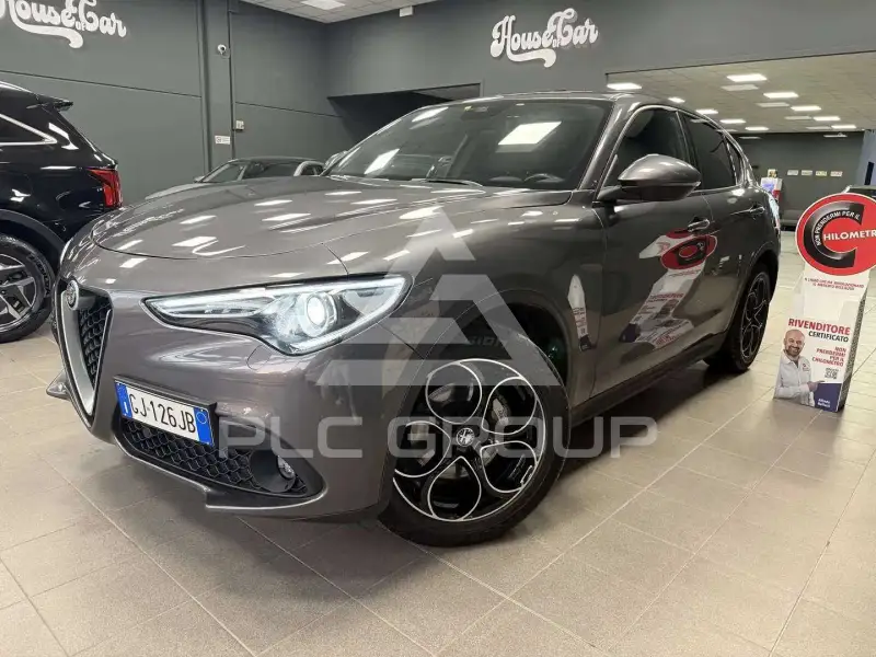 2022 Alfa Romeo Stelvio