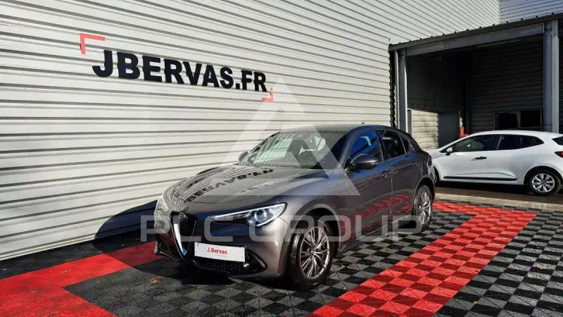 2022 Alfa Romeo Stelvio