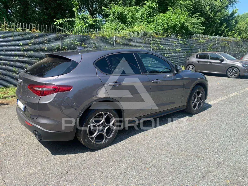 2022 Alfa Romeo Stelvio