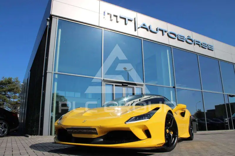 2022 Ferrari F8
