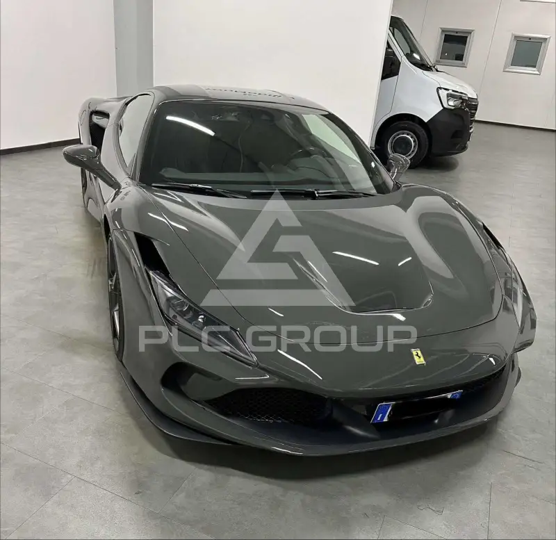 2022 Ferrari F8