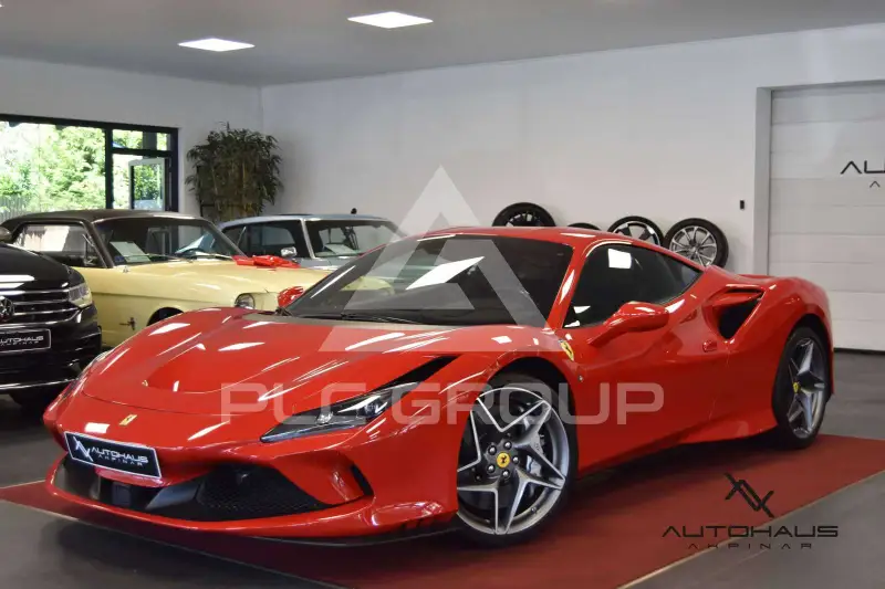 2022 Ferrari F8
