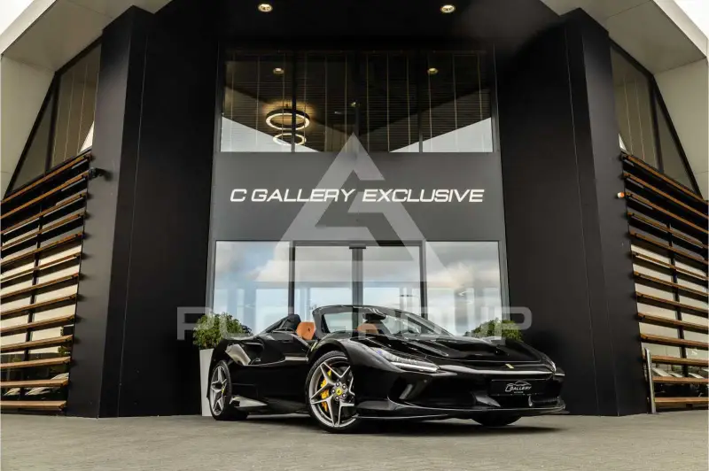 2022 Ferrari F8