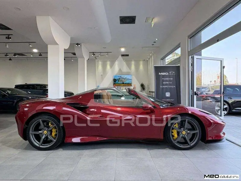 2022 Ferrari F8