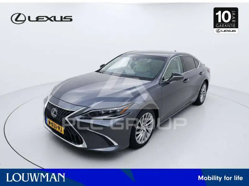 2022 Lexus ES300