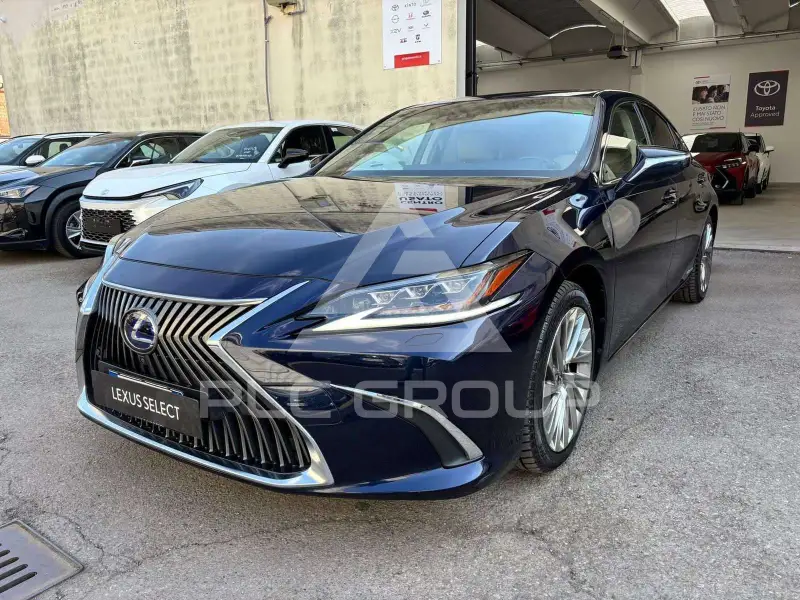 2022 Lexus ES300