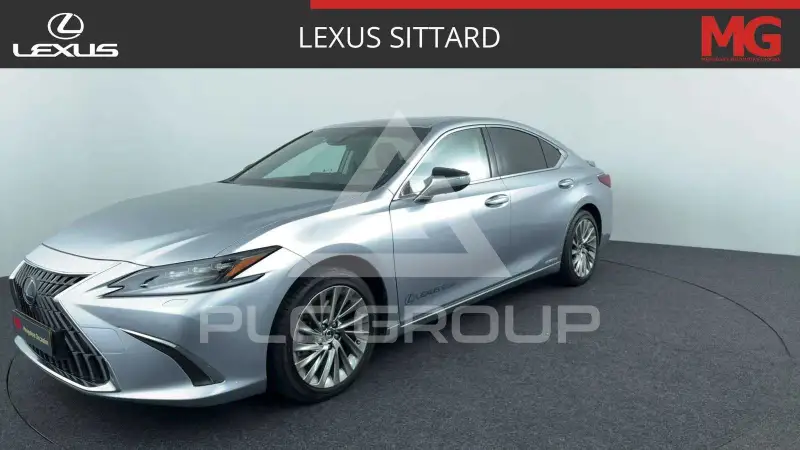 2022 Lexus ES300